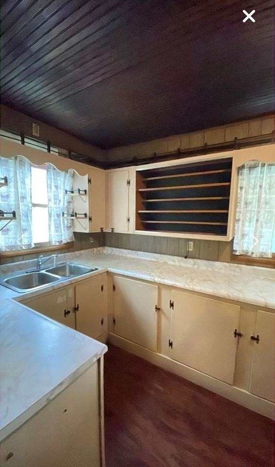 247 Wampum Ave - Photo 2 of 7