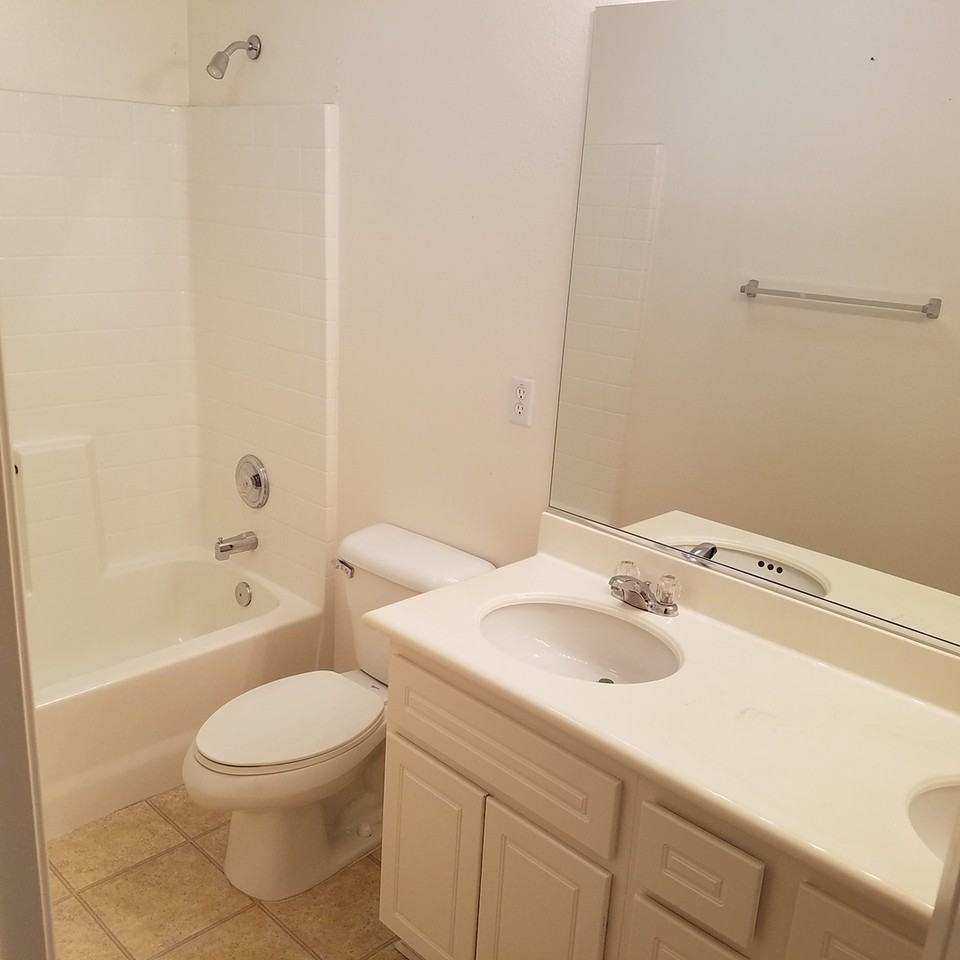 35674 Yellowstone St - Photo 5 of 50