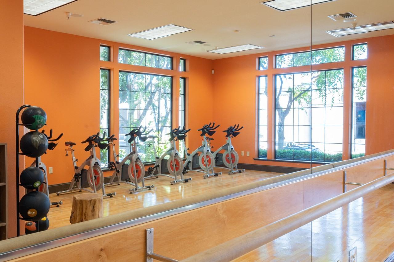 Legacy Fountain Plaza - Photo 5 of 29