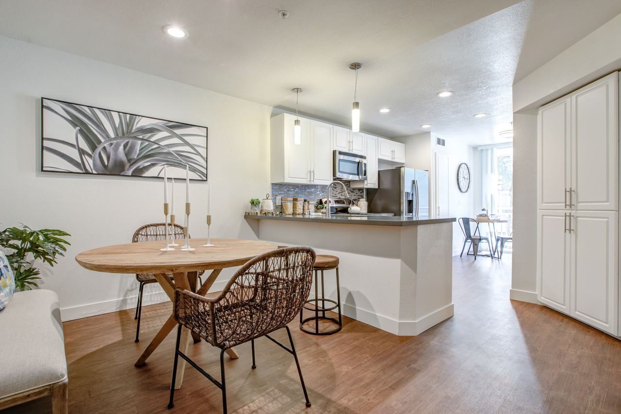 Stoneridge Apartments - Photo 4 of 8