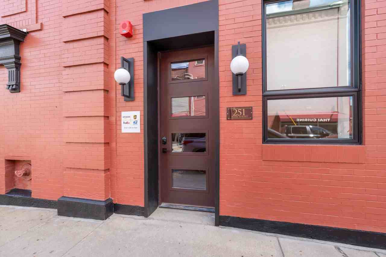 251 Pearl / 4701 Liberty (18 units) - Photo 2 of 50