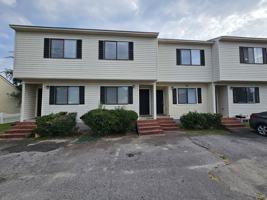 featured image of 944 Glenn St