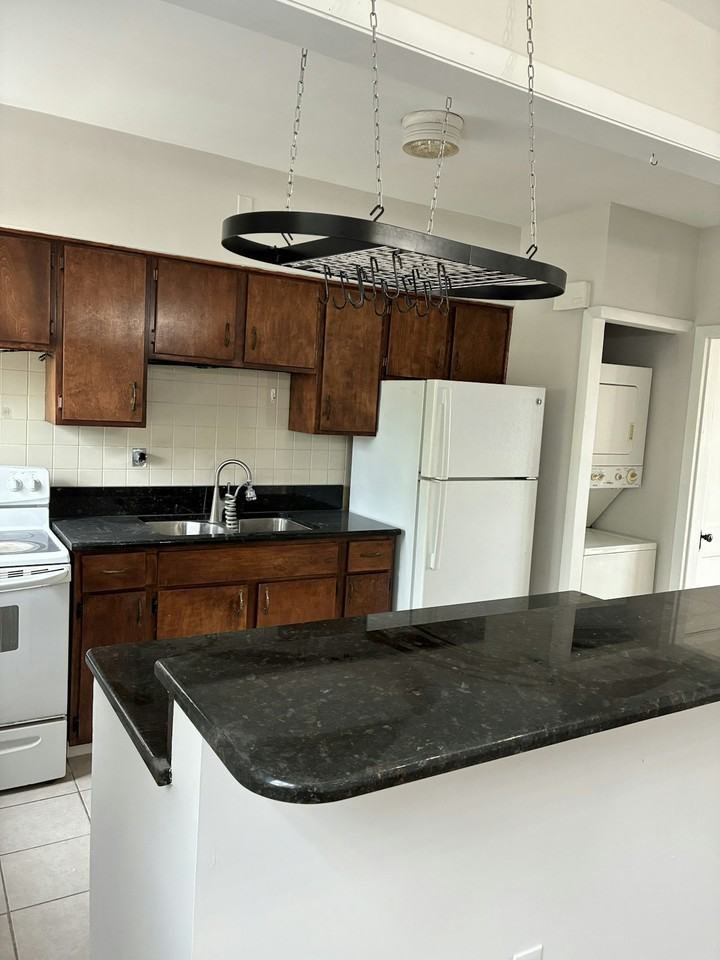 114 Westowne Road, Unit A - Photo 3 of 16