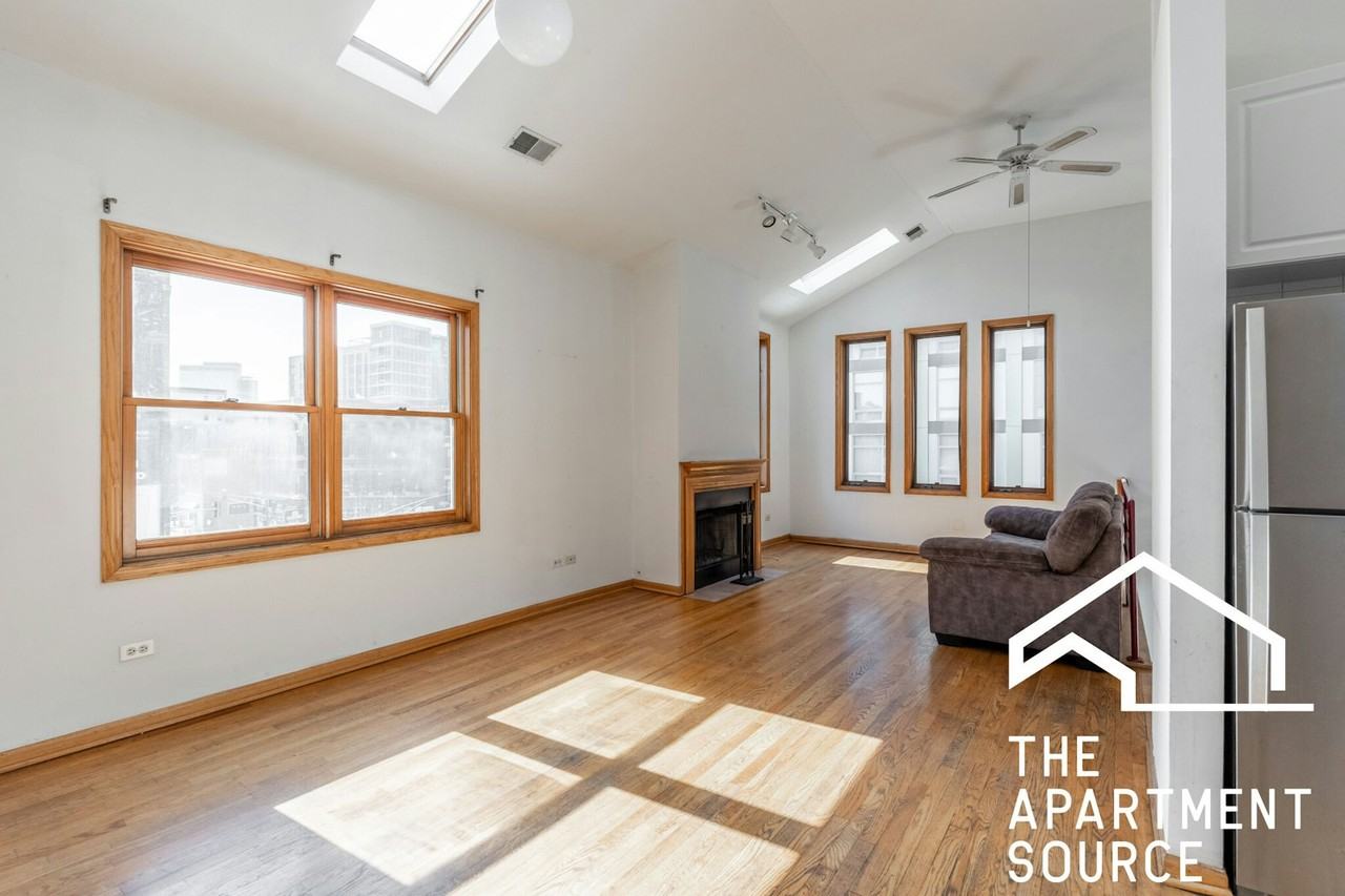 817 North Milwaukee Avenue, Unit 3F - Photo 2 of 20