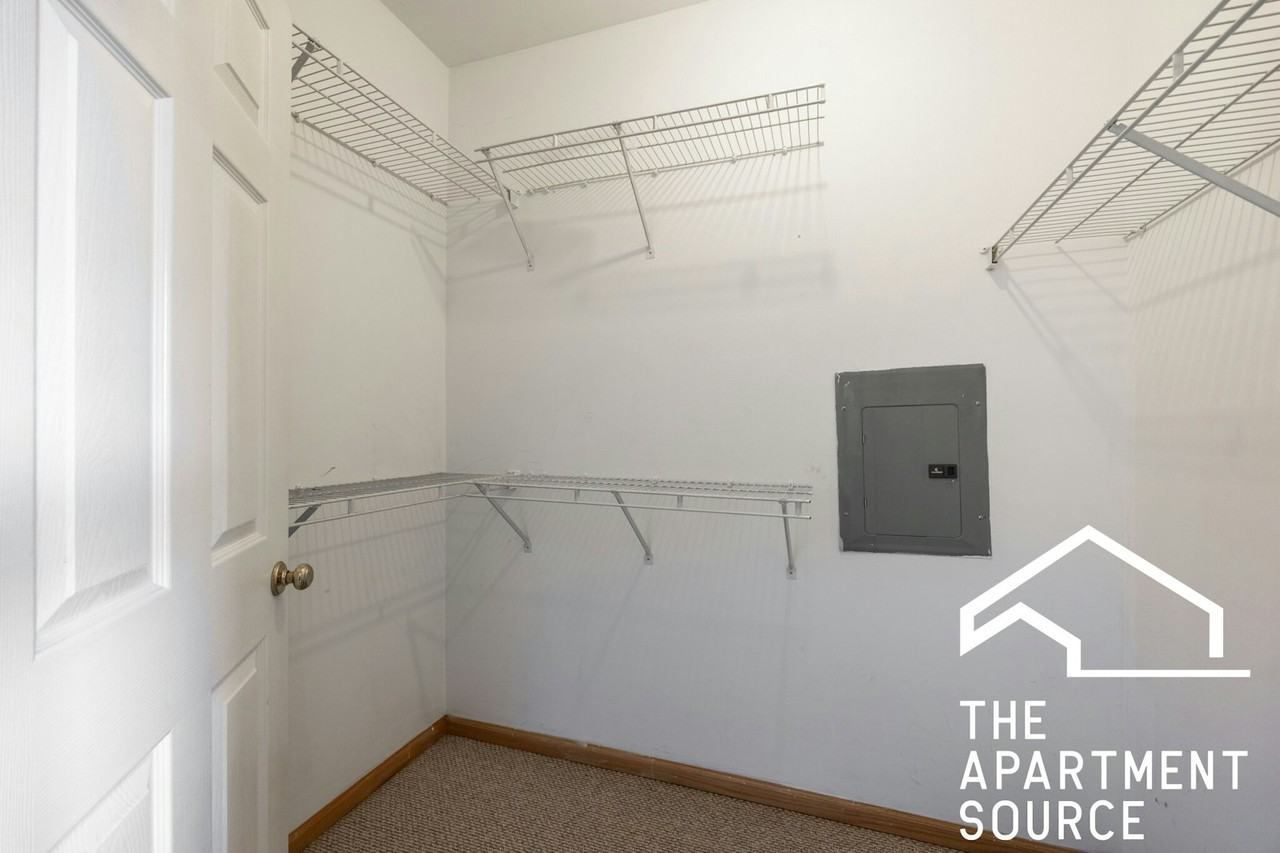 817 North Milwaukee Avenue, Unit 3F - Photo 5 of 20