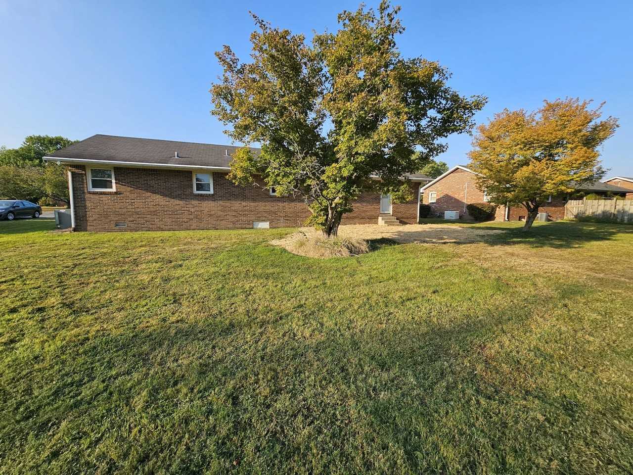 1615 Kirkwood Drive - Photo 2 of 20