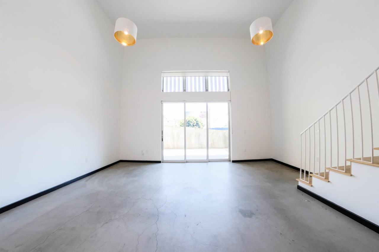 1313 Sunset Blvd - Photo 6 of 28