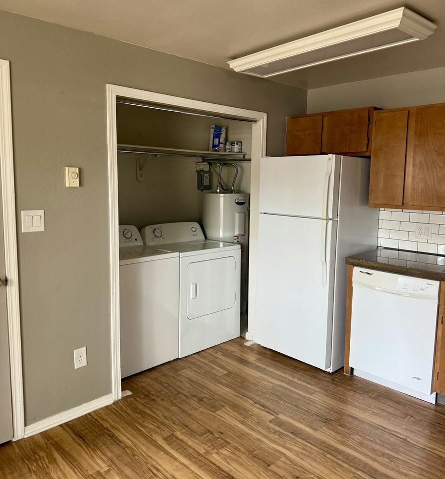 1648 East Pitkin Street, Unit B - Photo 2 of 16