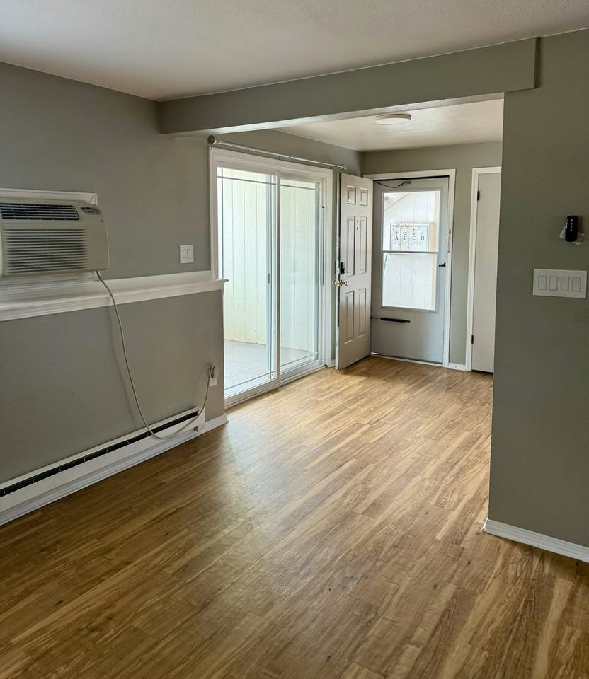 1648 East Pitkin Street, Unit B - Photo 7 of 16