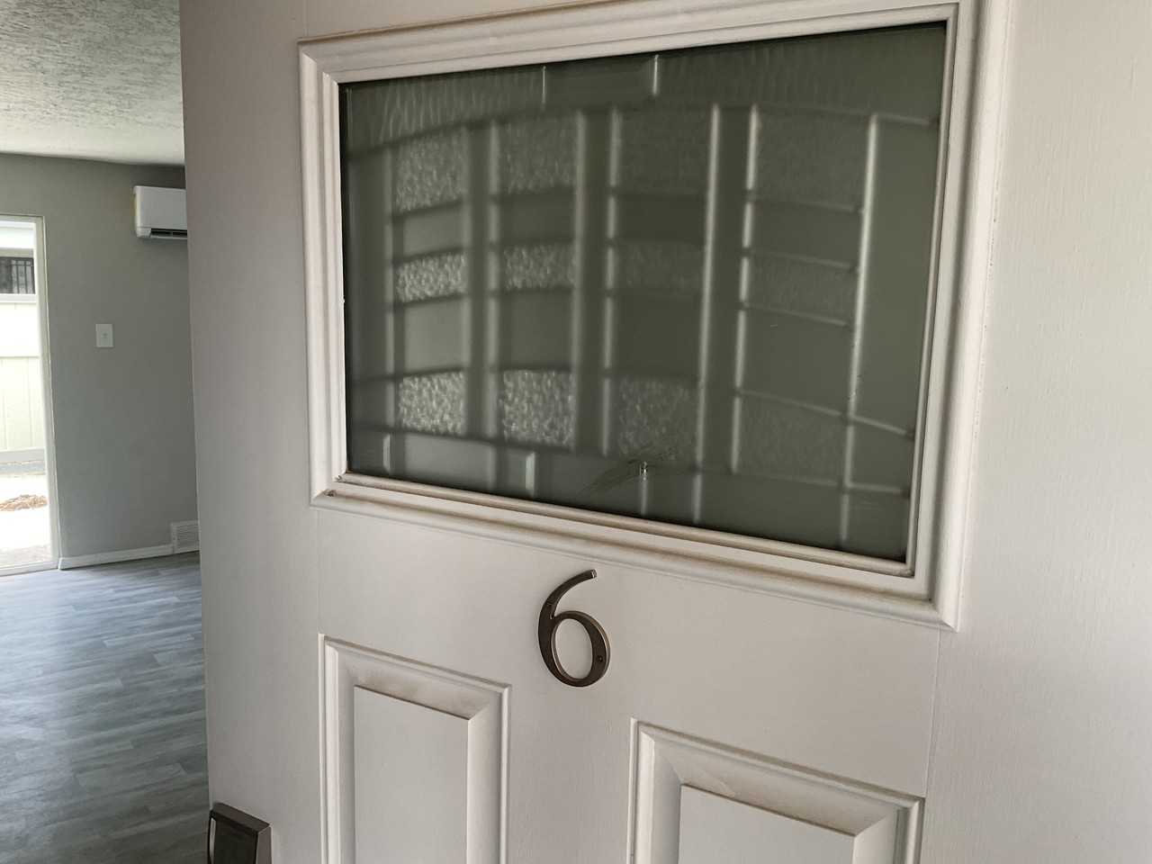 318 Princeton Drive Southeast - Photo 4 of 5