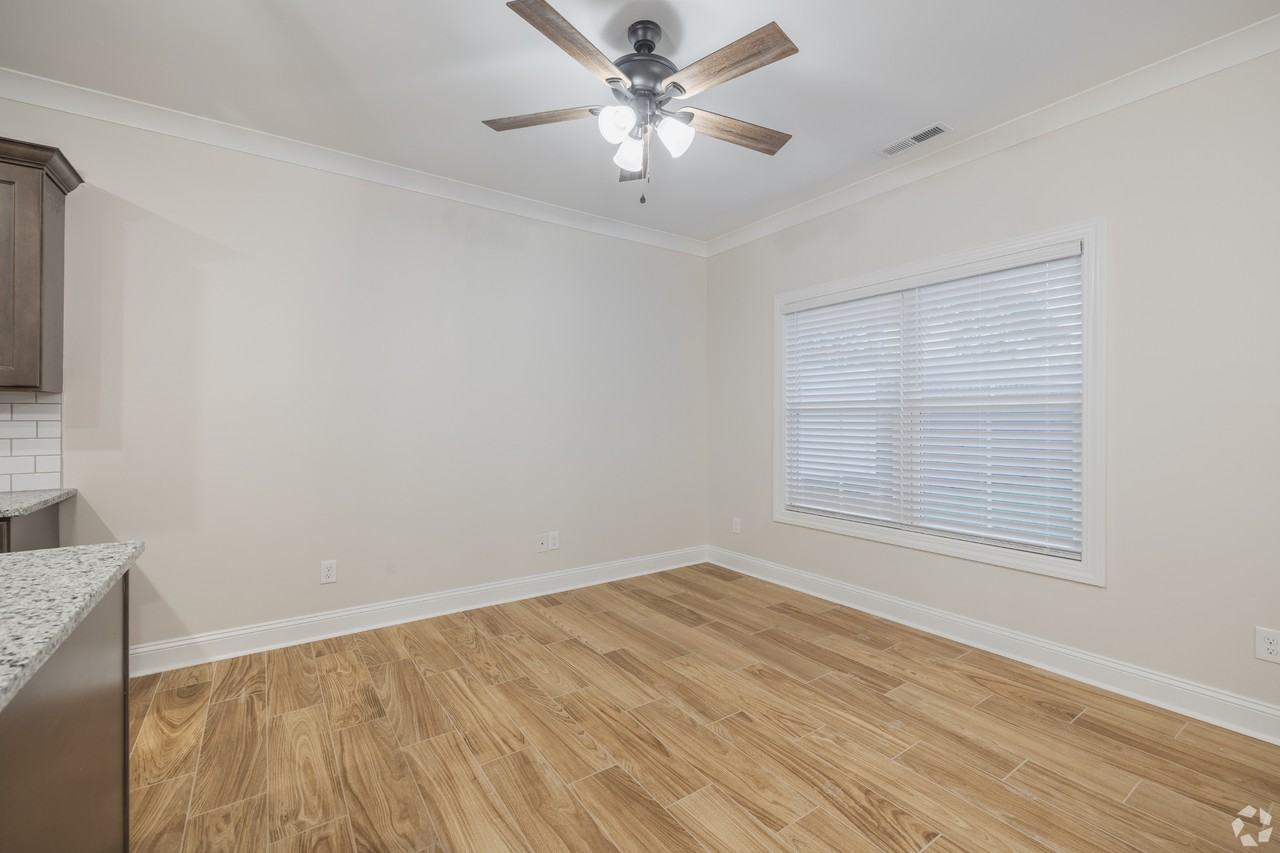 420-434 Wren Crest Lane - Photo 7 of 50