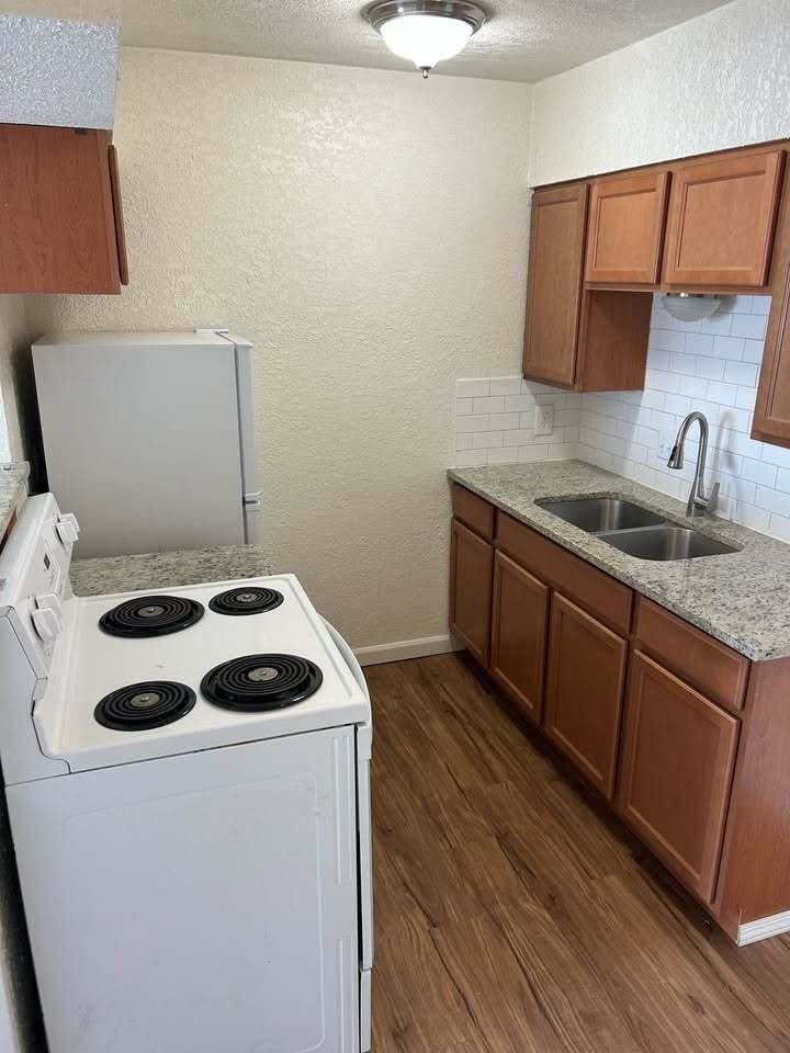 4964 E. Lincoln St. - Photo 4 of 28