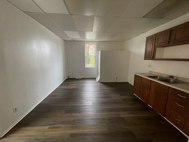 427 W. 7th St - Photo 3 of 8