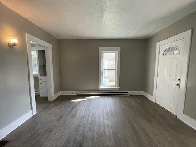 144 W. Broadway St - Photo 3 of 21