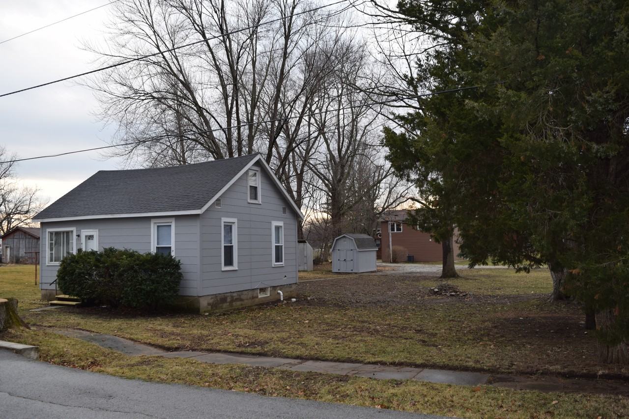 419 N Howard St - Photo 3 of 14