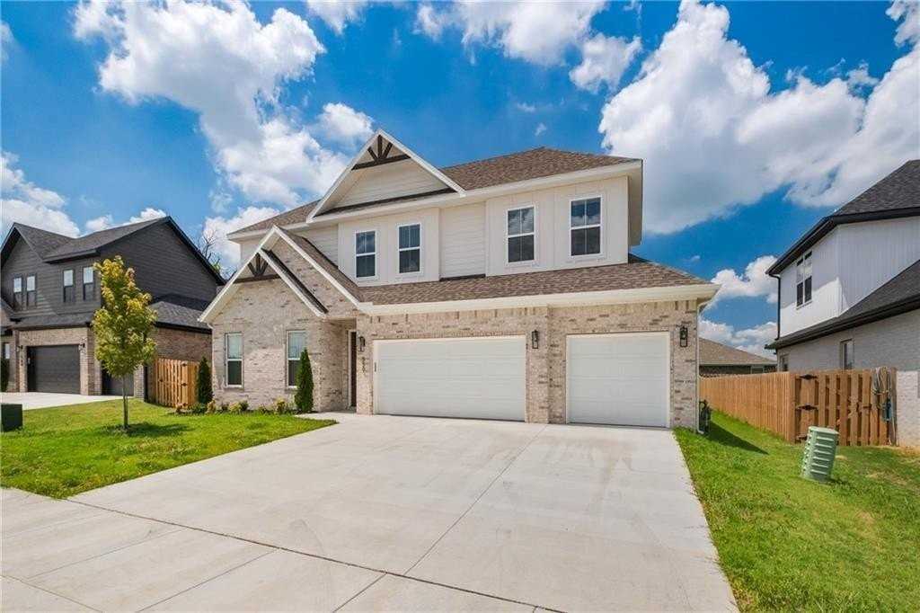 550 Apollo Dr - Photo 2 of 37