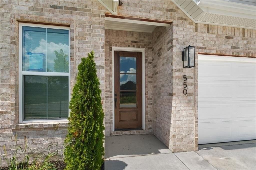 550 Apollo Dr - Photo 4 of 37