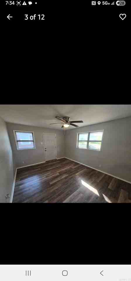 620 Neal St - Photo 3 of 10