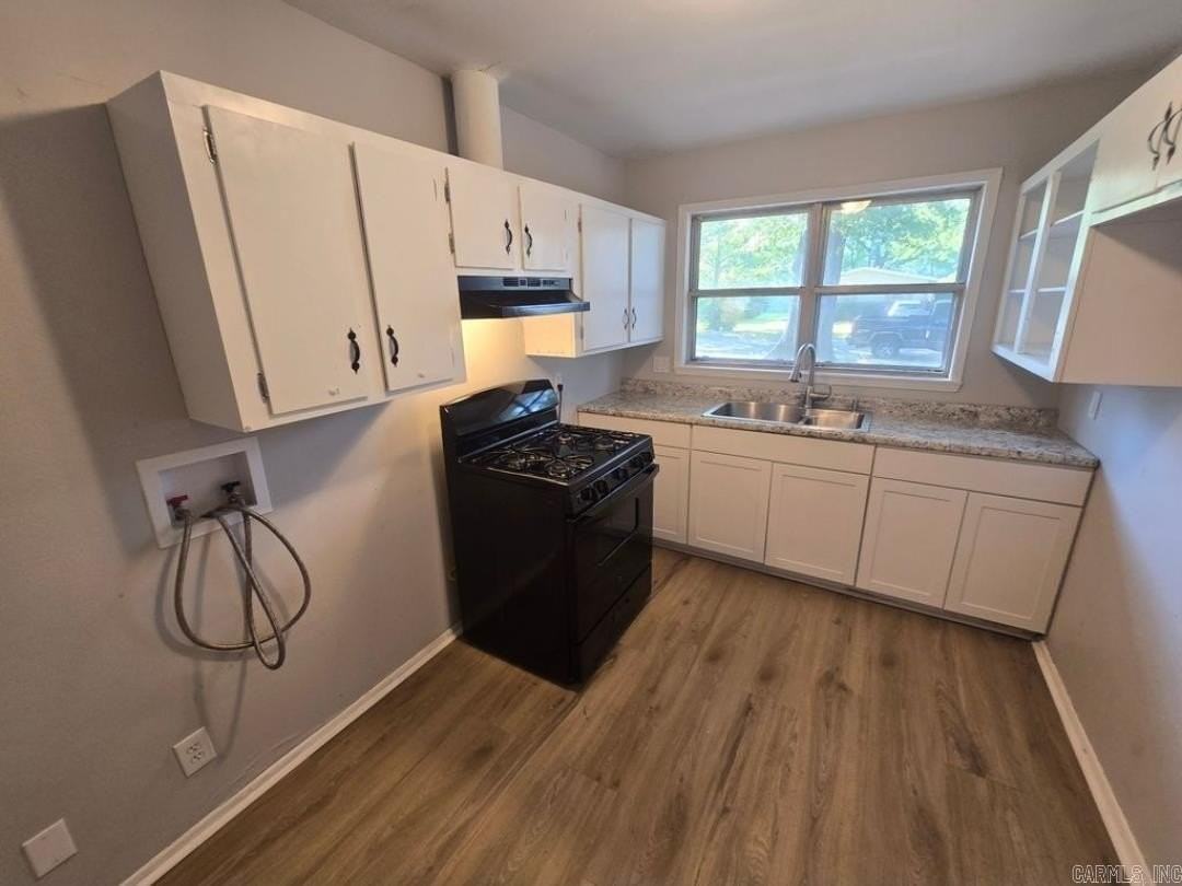 620 Neal St - Photo 5 of 10