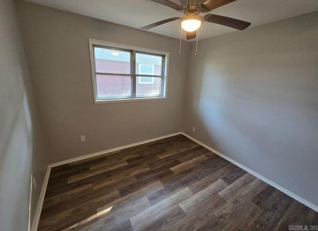 620 Neal St - Photo 7 of 10