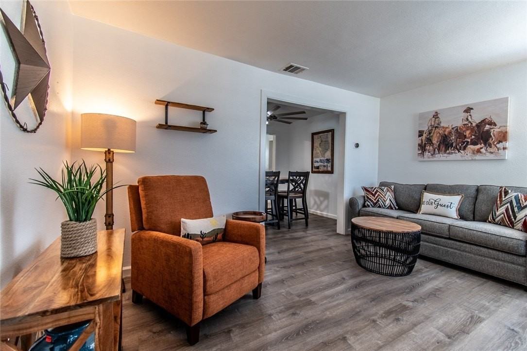 4321 Harry Street - Photo 4 of 16