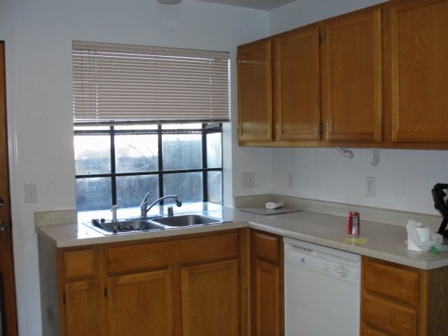 5429 Overlook Dr NE - Photo 3 of 16