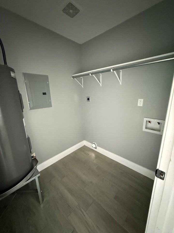 3561 Steven Dr - Photo 7 of 15