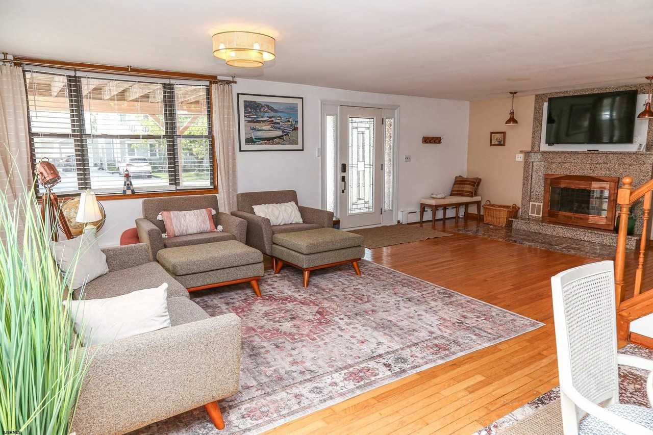 243 6th St S Street - Photo 6 of 28