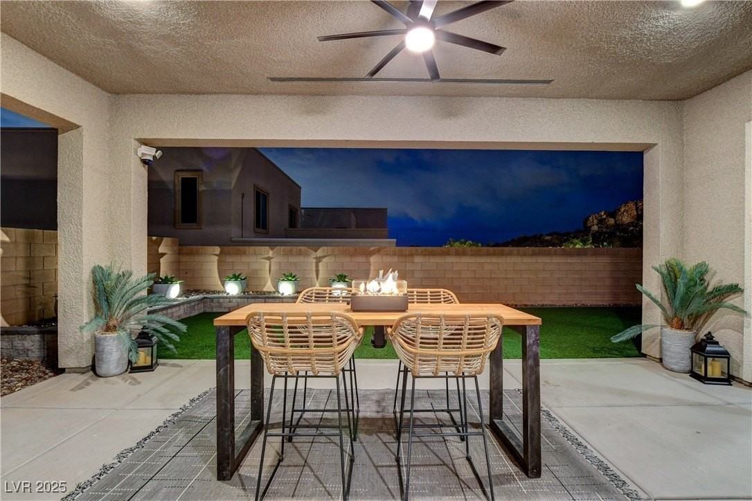 746 Horizon Canyon Dr - Photo 4 of 50