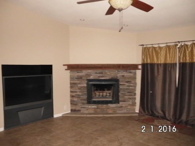 12463 N 73rd Ave - Photo 3 of 12