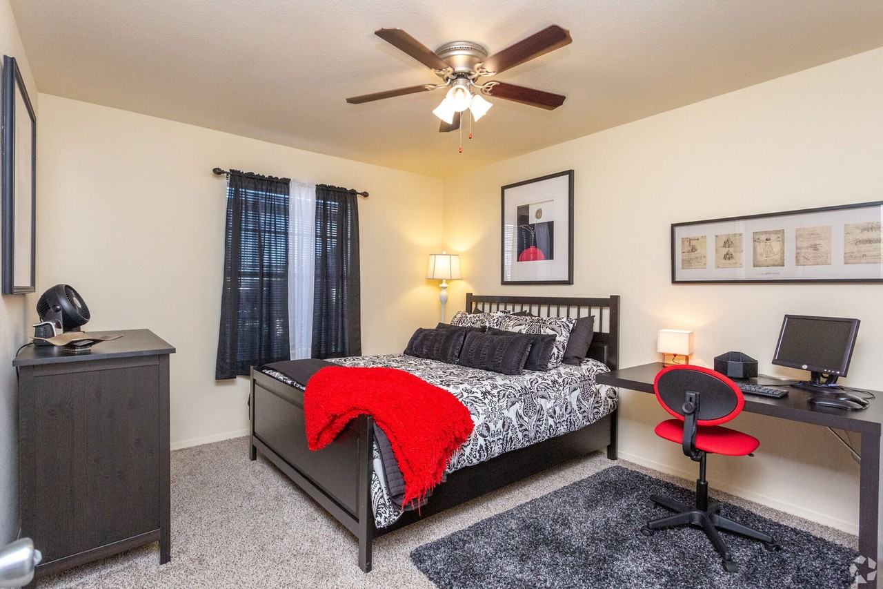 8222 Kingsbrook Rd - Photo 2 of 3