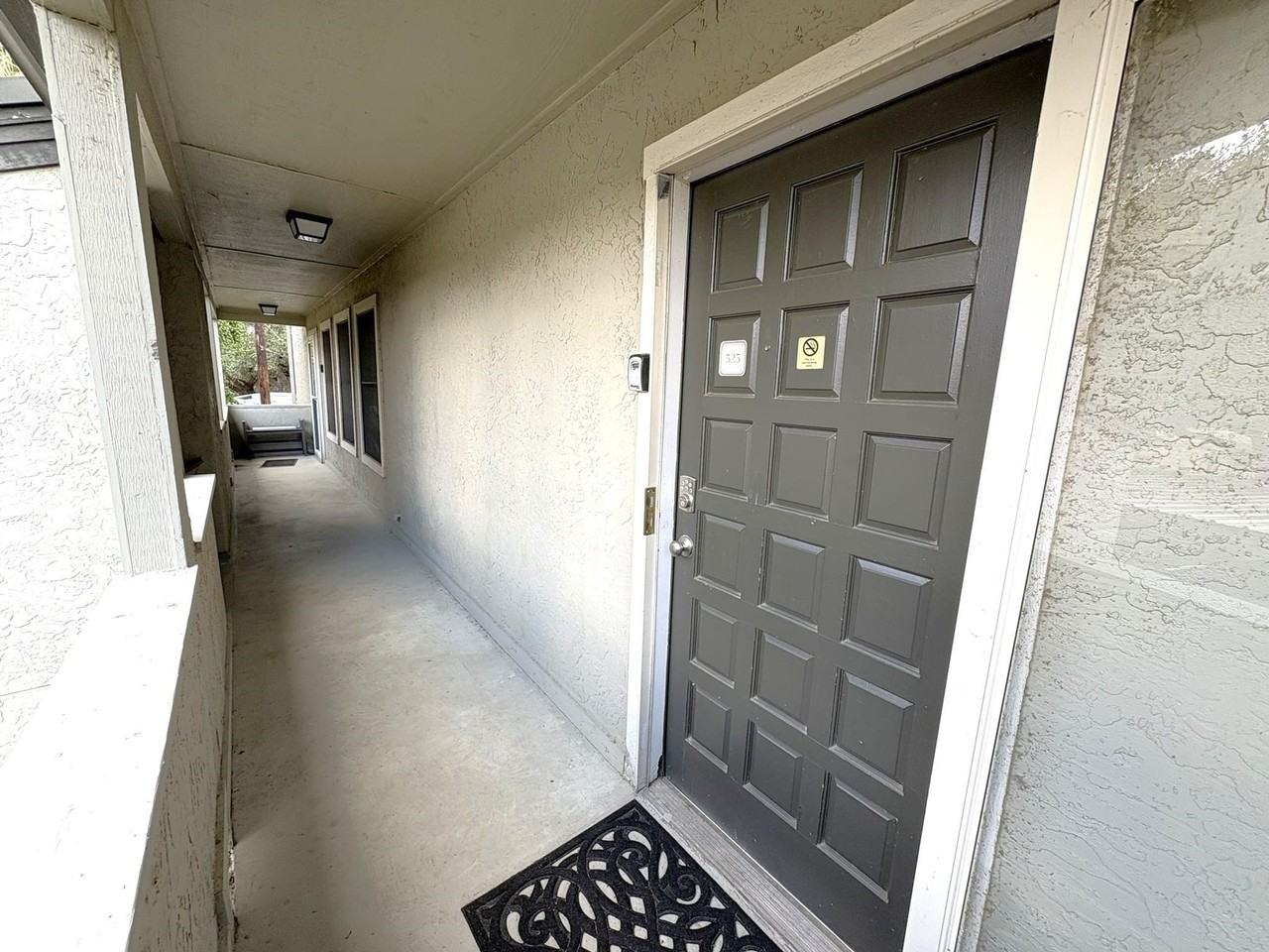 604 Highcrest Drive - Photo 4 of 29