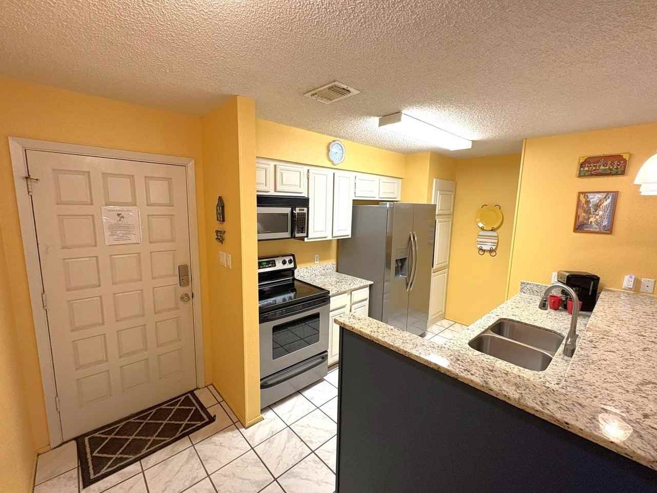 604 Highcrest Drive - Photo 5 of 29