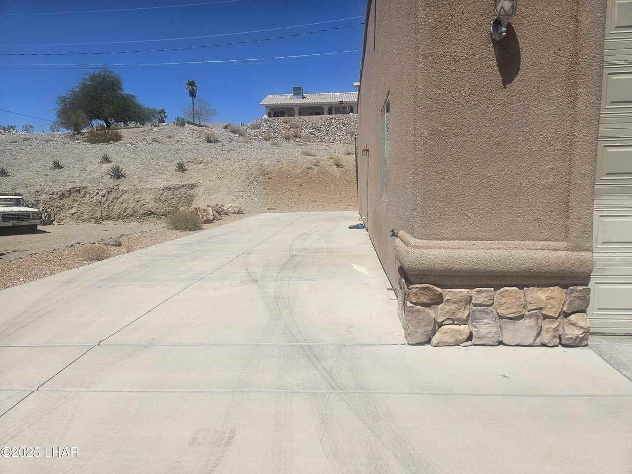 2775 Papeete Dr - Photo 3 of 20