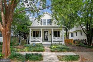 112 E Walnut St - Photo 1 of 1