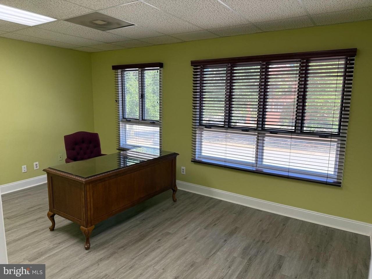 10619 Jones St - Photo 5 of 17