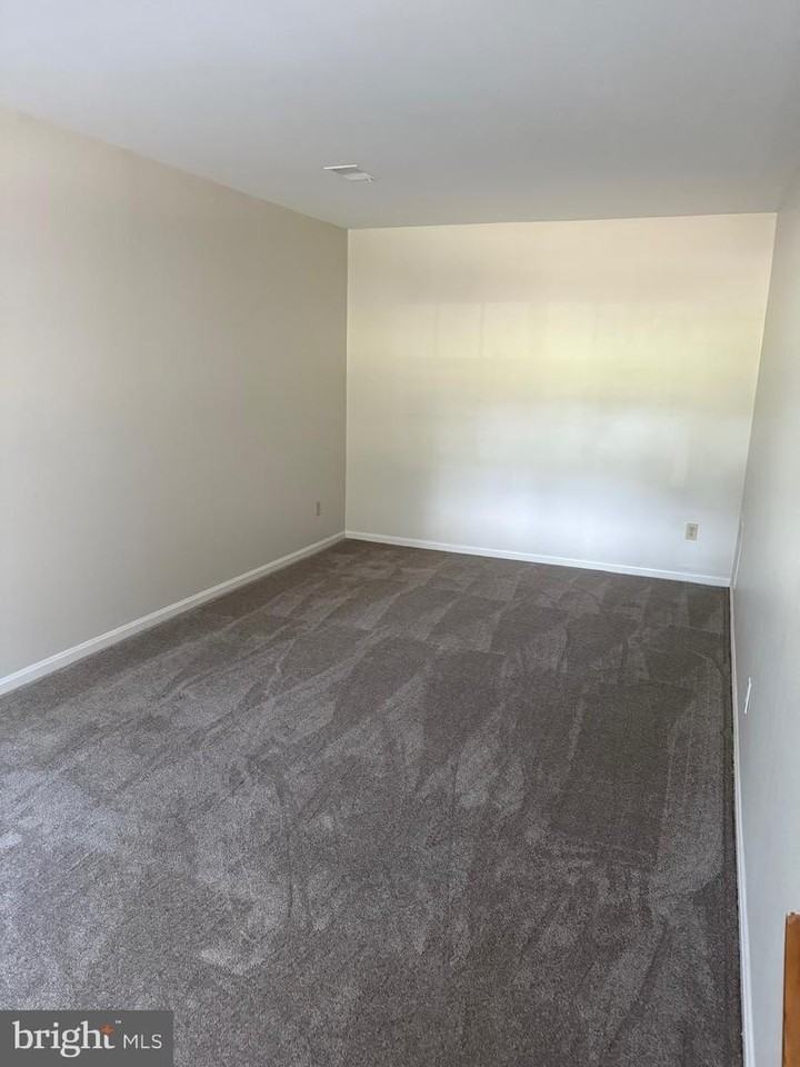 9668 Hagel Cir - Photo 4 of 19