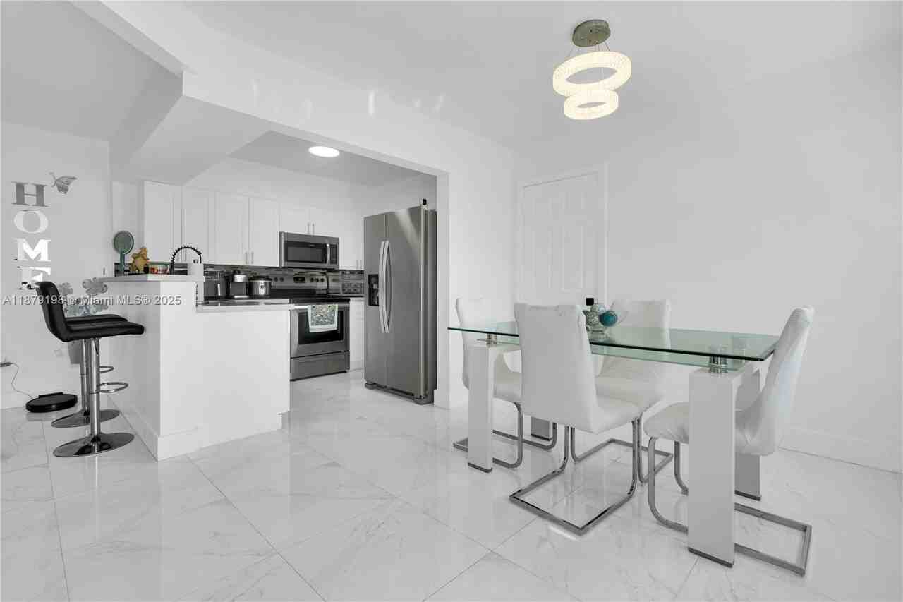 29810 Sw 153rd Ct - Photo 7 of 8