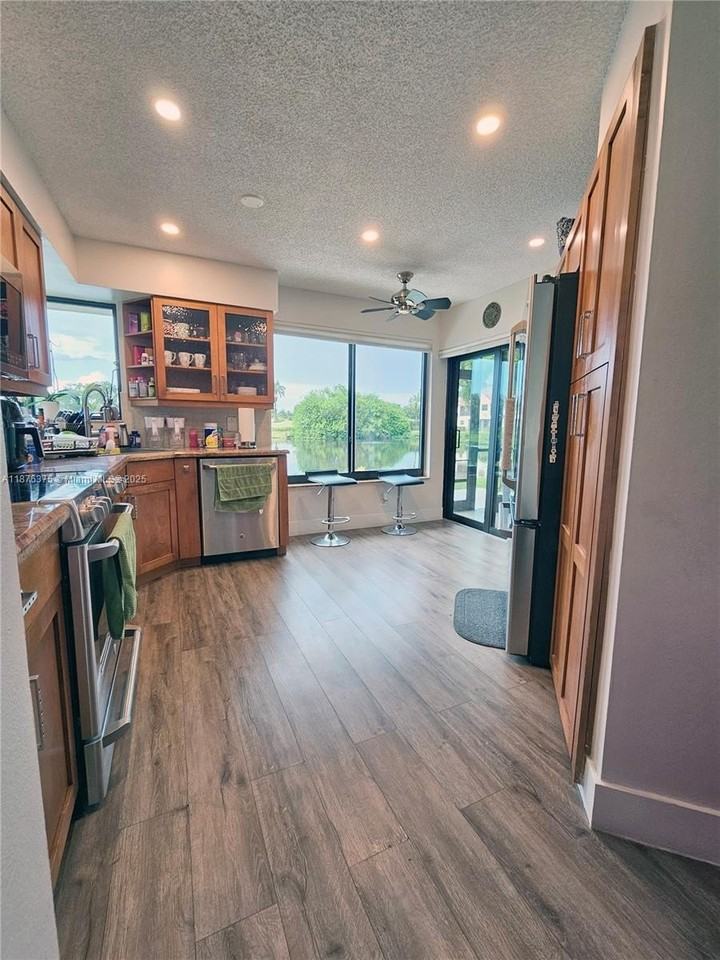 3483 Emerald Oaks Dr #1701 - Photo 7 of 41