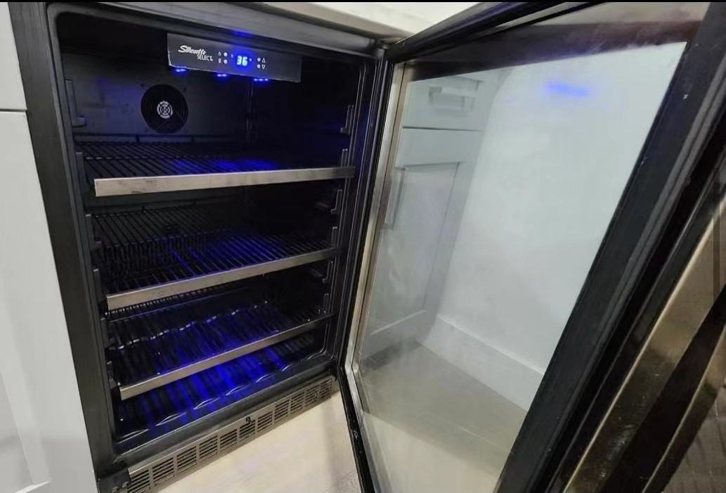 4547 Brentlawn Dr #1 - Photo 4 of 8