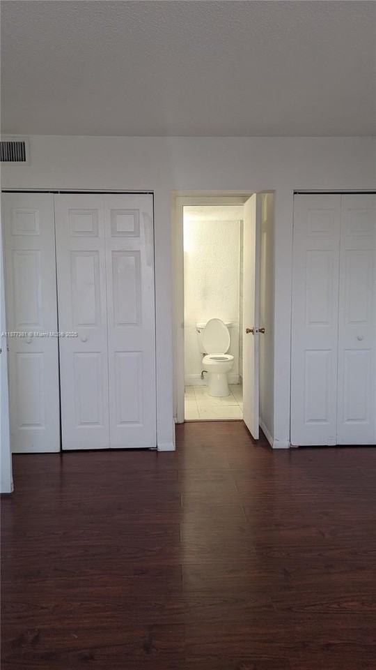 1251 Northeast 108th Street #415