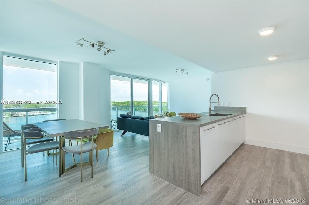 400 Sunny Isles Blvd #501 - Photo 3 of 41