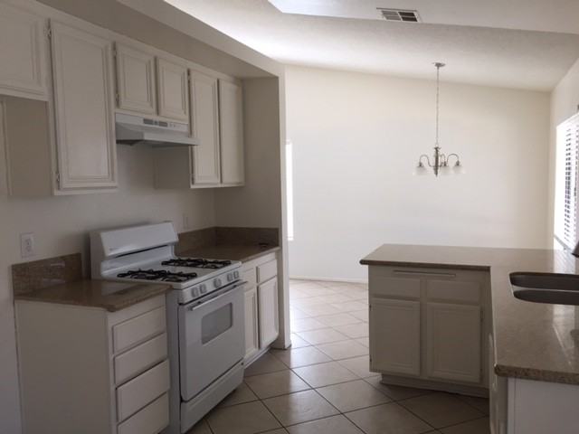 1778 The Willows Rd - Photo 2 of 7