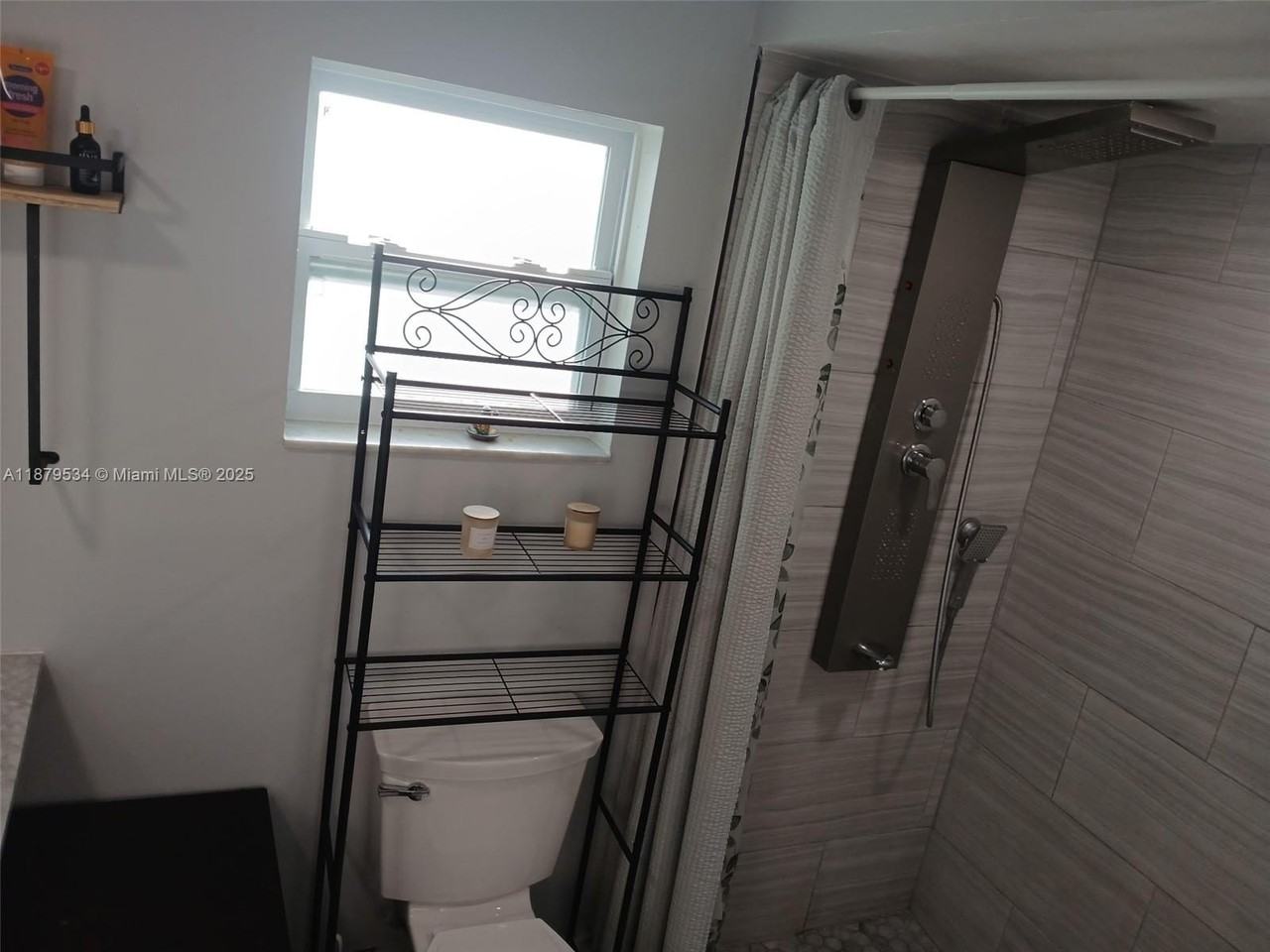 11510 Sw 182nd Ter #2 - Photo 3 of 7