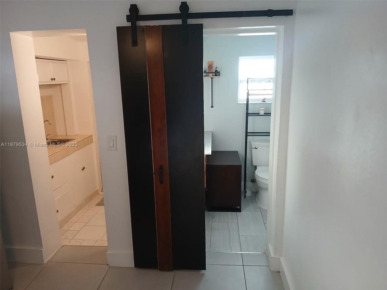 11510 Sw 182nd Ter #2 - Photo 4 of 7