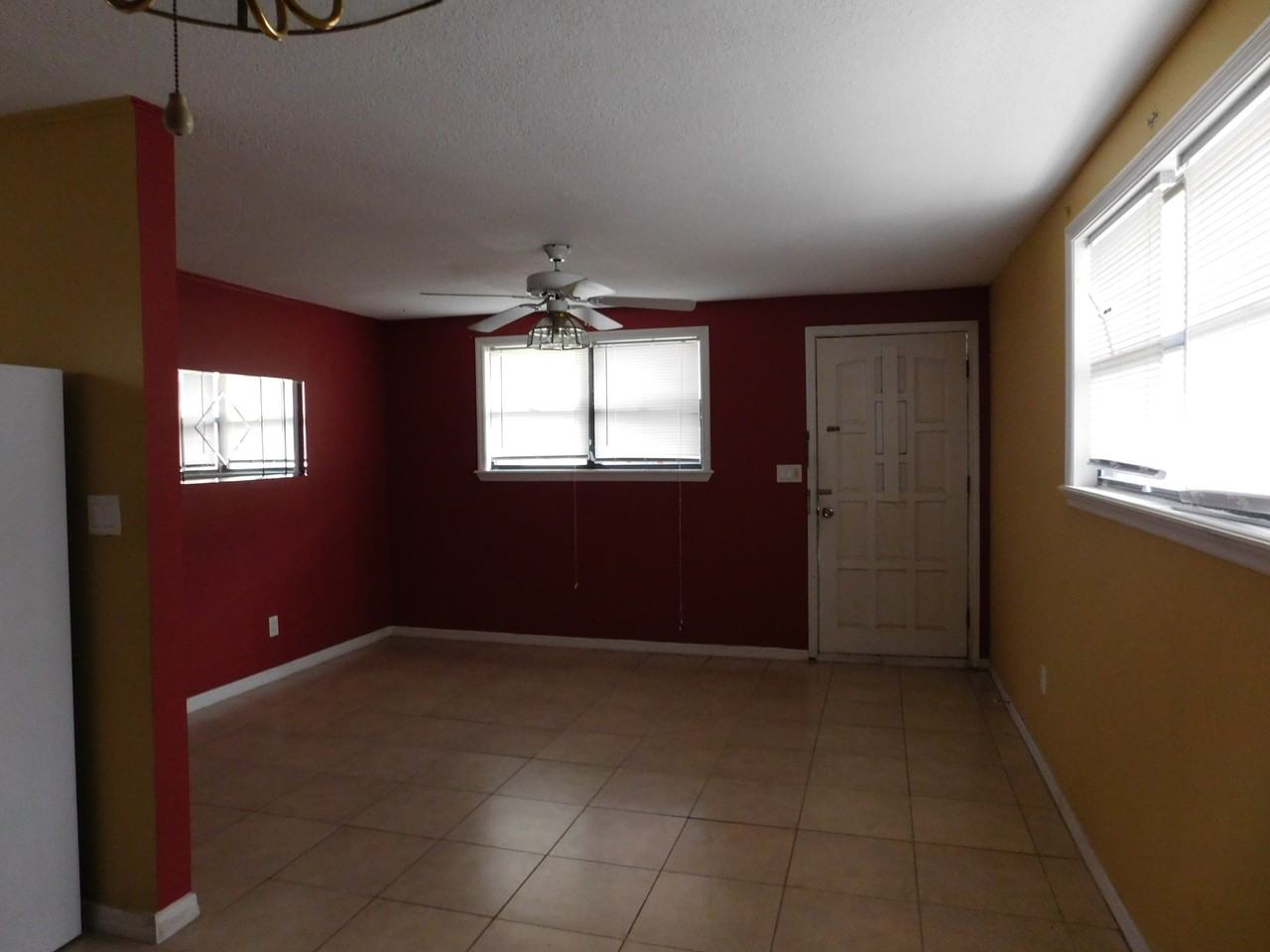 5237 Cruz Rd - Photo 2 of 7