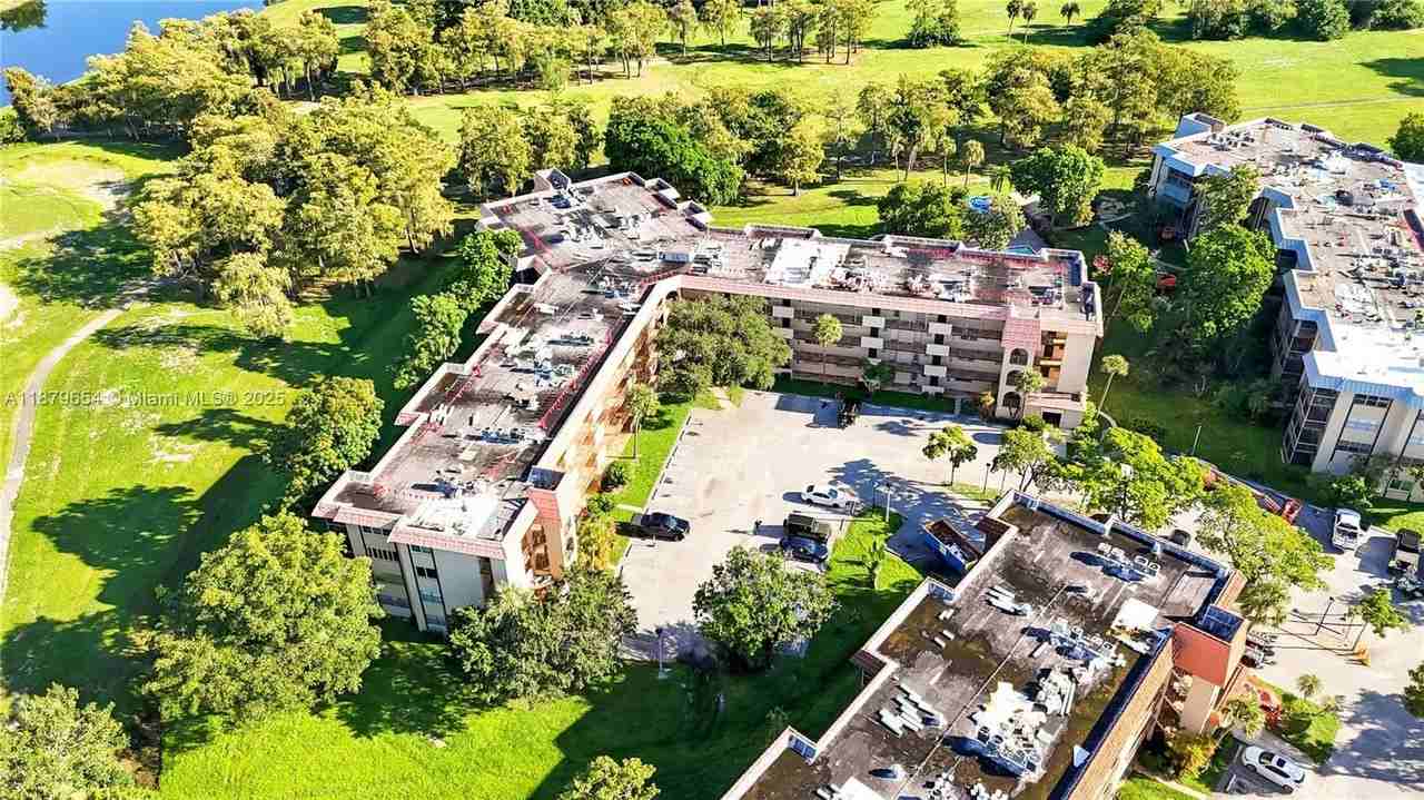 6301 N Falls Circle Dr #206 - Photo 3 of 23