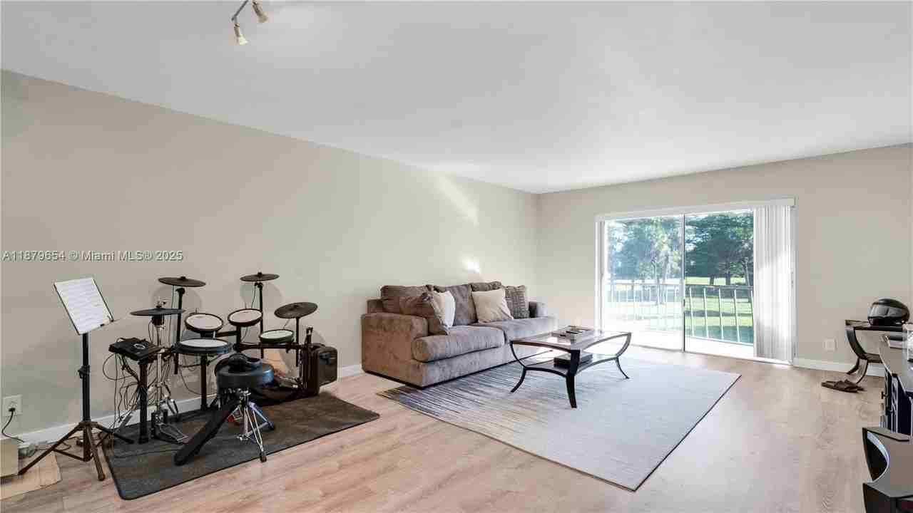 6301 N Falls Circle Dr #206 - Photo 7 of 23