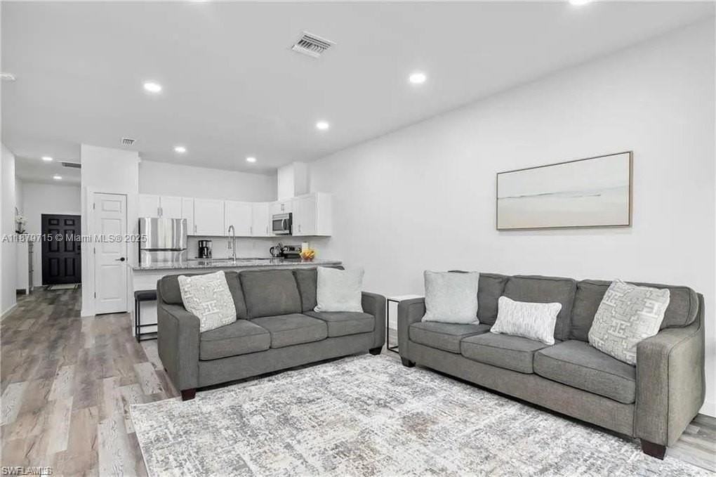 4417 28th Street Southwest #4417 - Photo 7 of 39