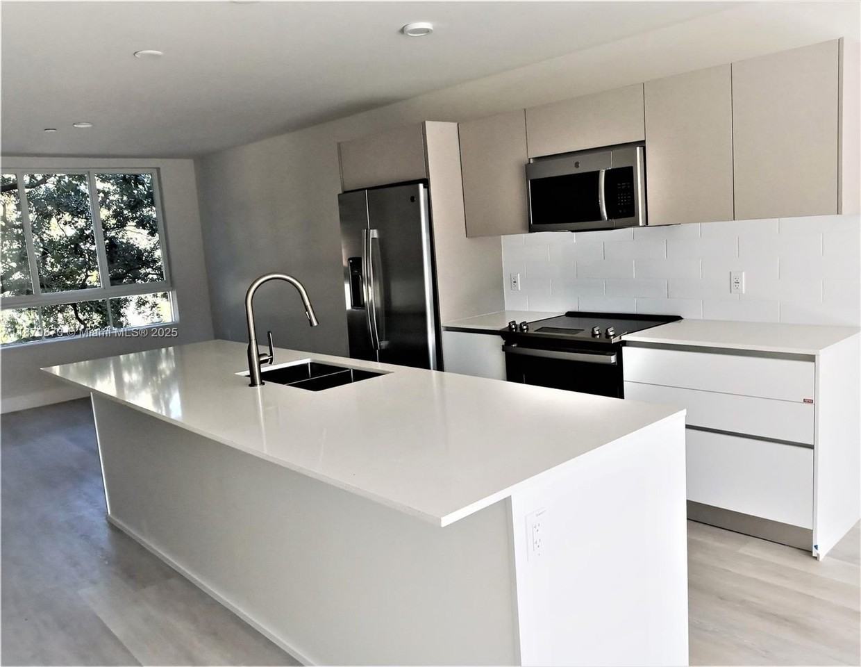 2555 Northeast 193rd Street #2205